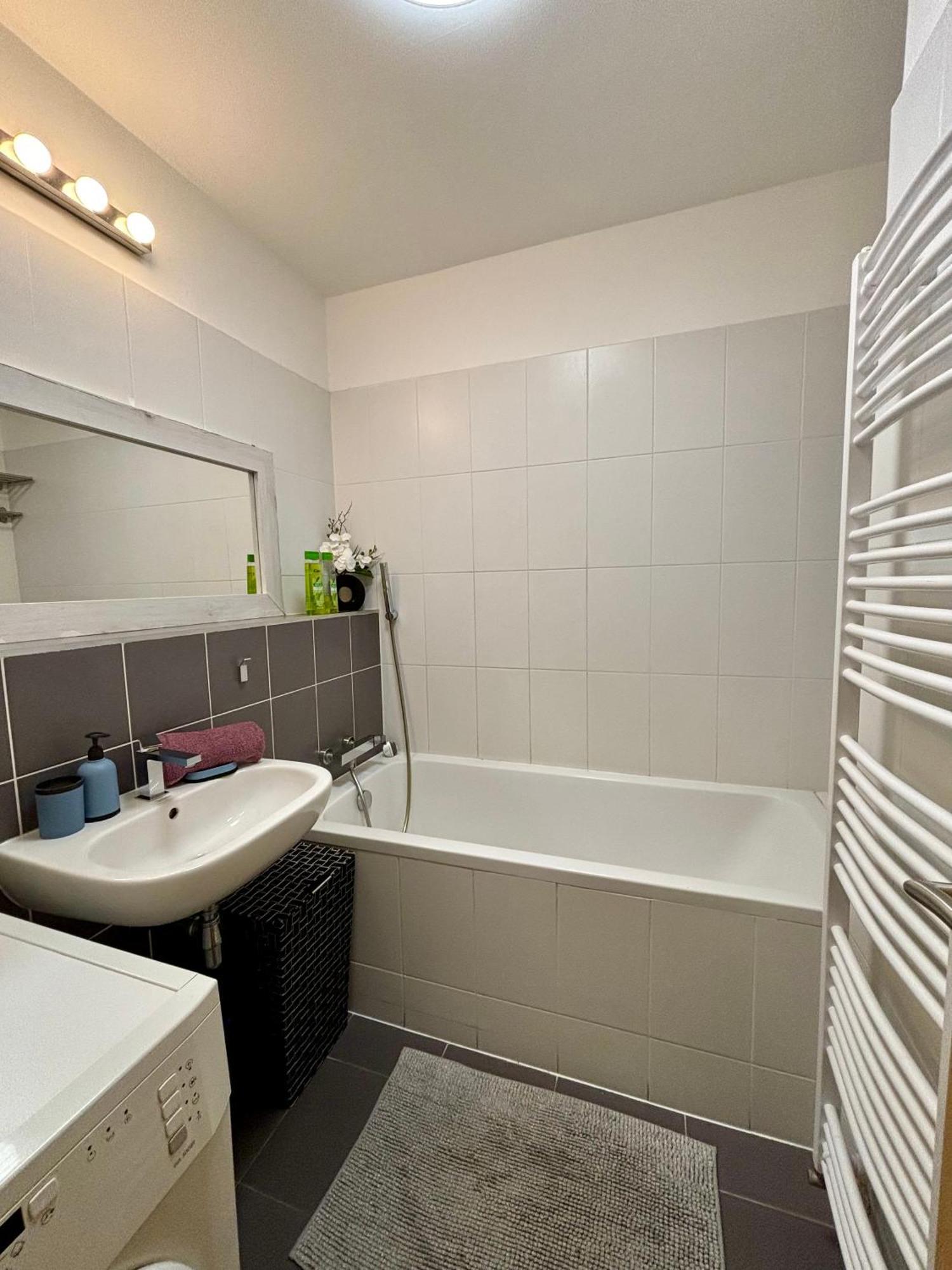 Three Towers With Beautiful View And Parking! Διαμέρισμα Μπρατισλάβα Εξωτερικό φωτογραφία